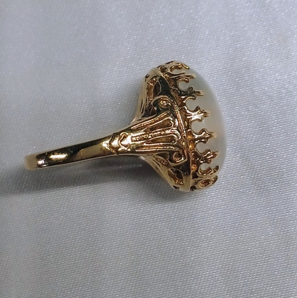 Unique, Gorgerous, Moonstone Antique Ring Sz 5. Gold plated over 925 SS - Picture 9 of 10